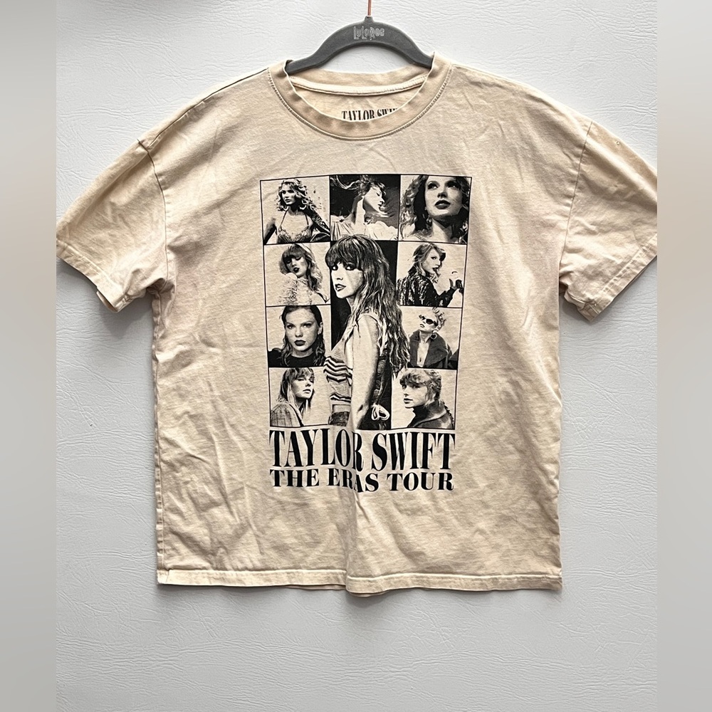 Taylor Swift The Eras Tour Beige T-Shirt Cream Black Medium